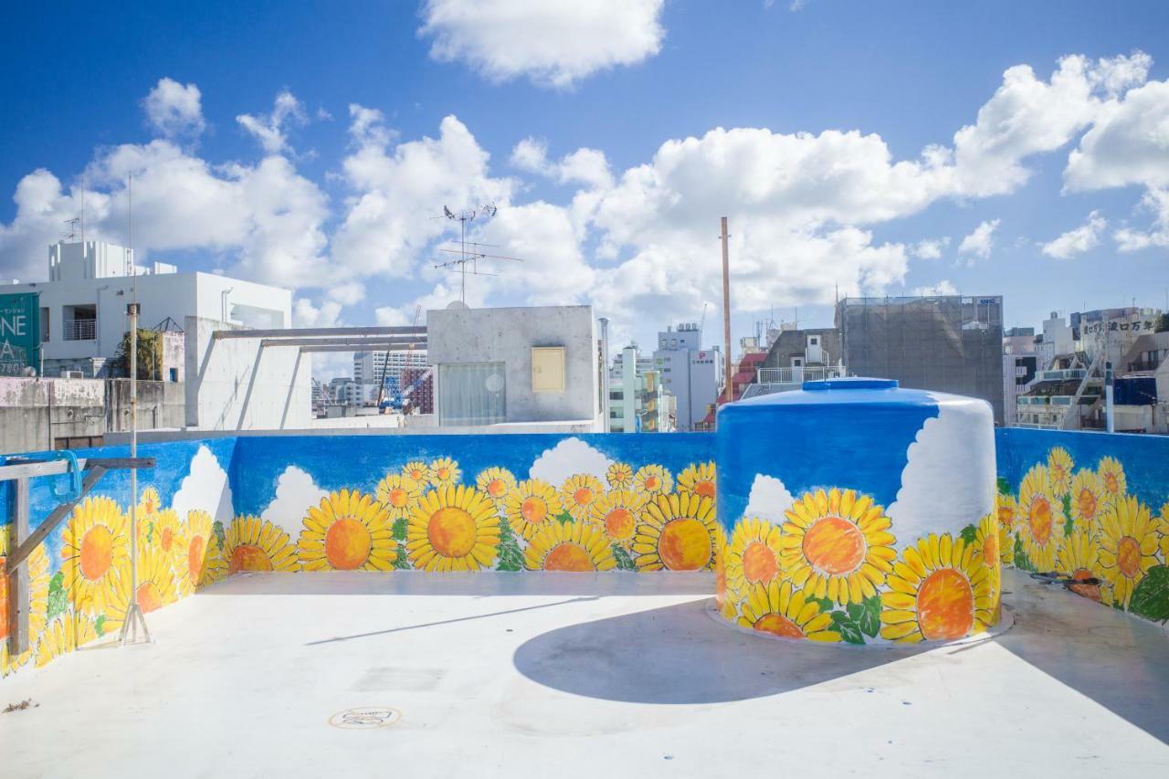 Okinawa Sora House Hostel Naha Buitenkant foto
